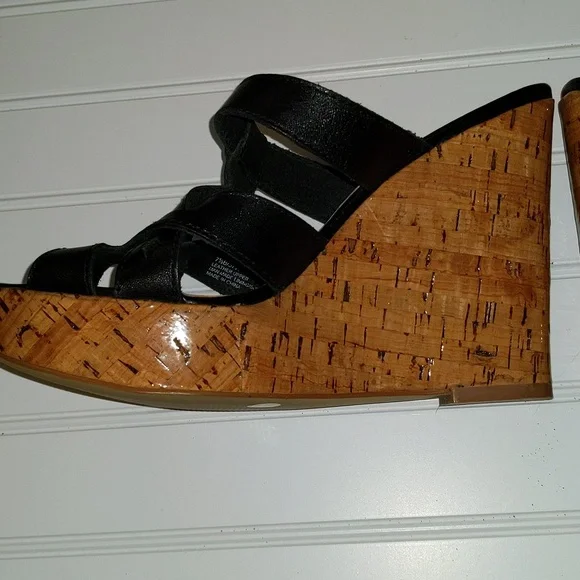BCBG Paris Women's Size 7.5 Cork Wedge Heel Slip On Sandals - Picture 7 of 14